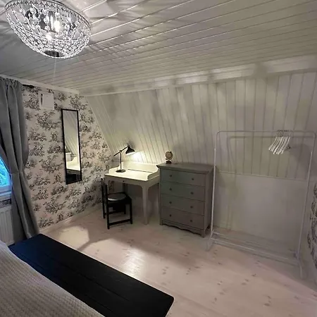 Koko Talo & Piha Ulkopore-altaalla Villa Hanko